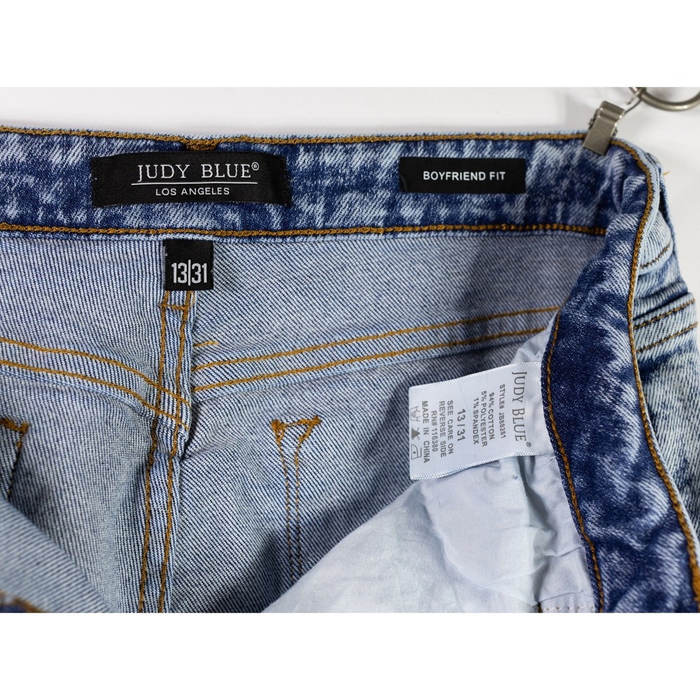 Judy Blue Boyfriend Fit Distressed Acid Wash Jeans Light Blue Size 13/31 JBB8281 - Picture 4 of 7